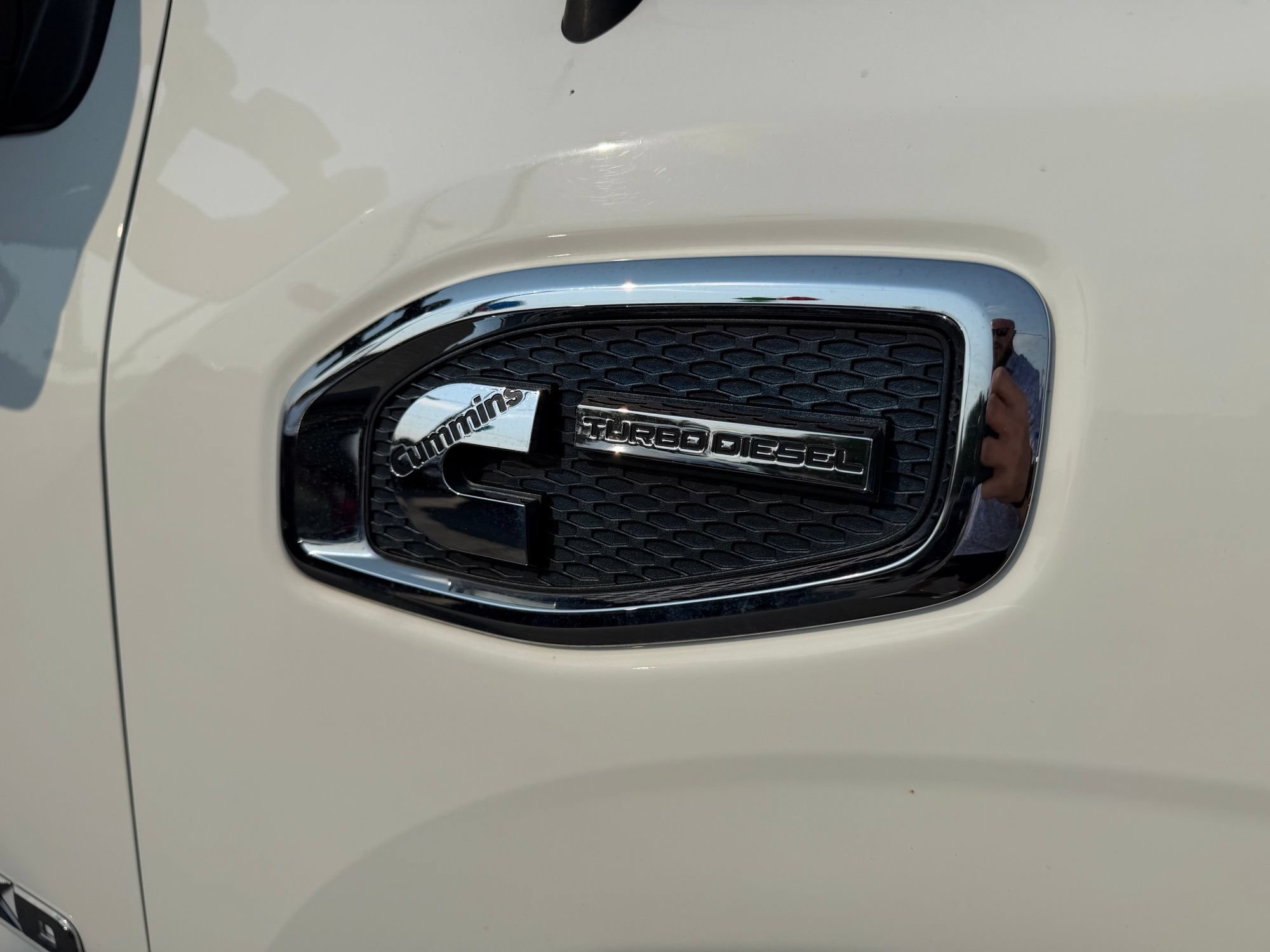 Used 2017 Nissan Titan SV AWD/4WD image 10
