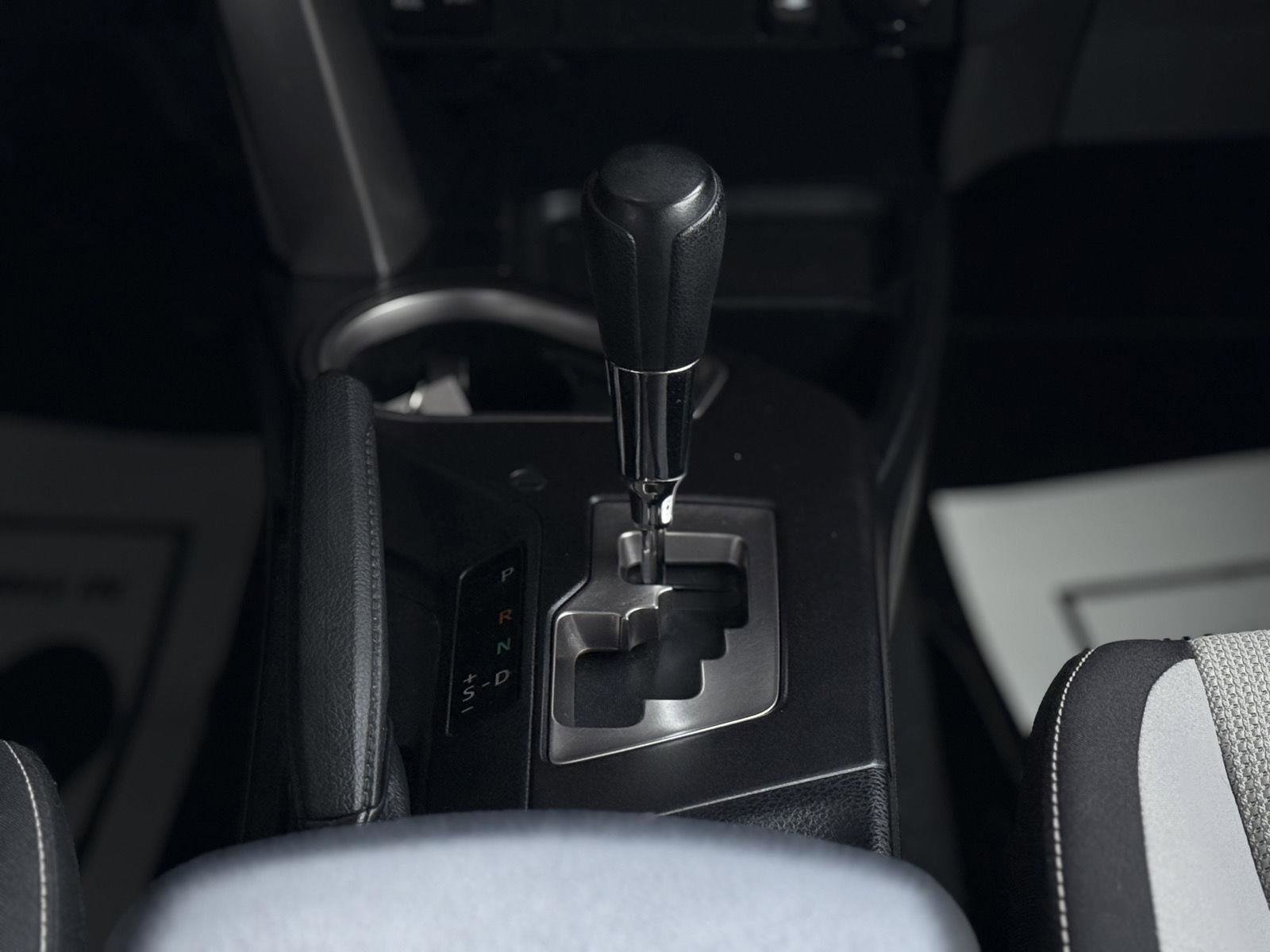 Used 2018 Toyota RAV4 XLE w/ Plus Extra Value Package image 19