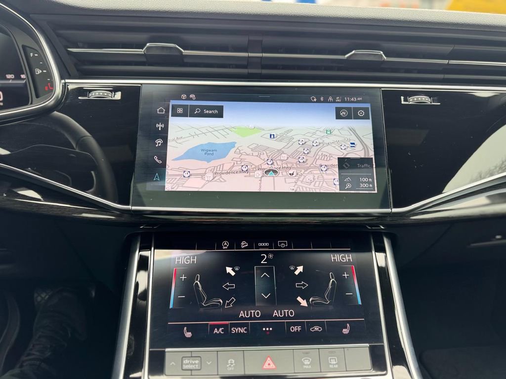 Used 2025 Audi Q7 3.0T Premium Plus image 14