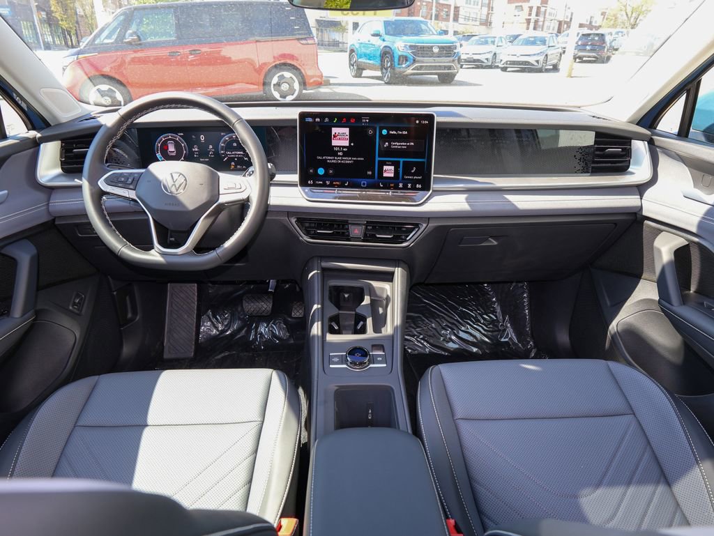 New 2026 Volkswagen Tiguan SE AWD/4WD image 17