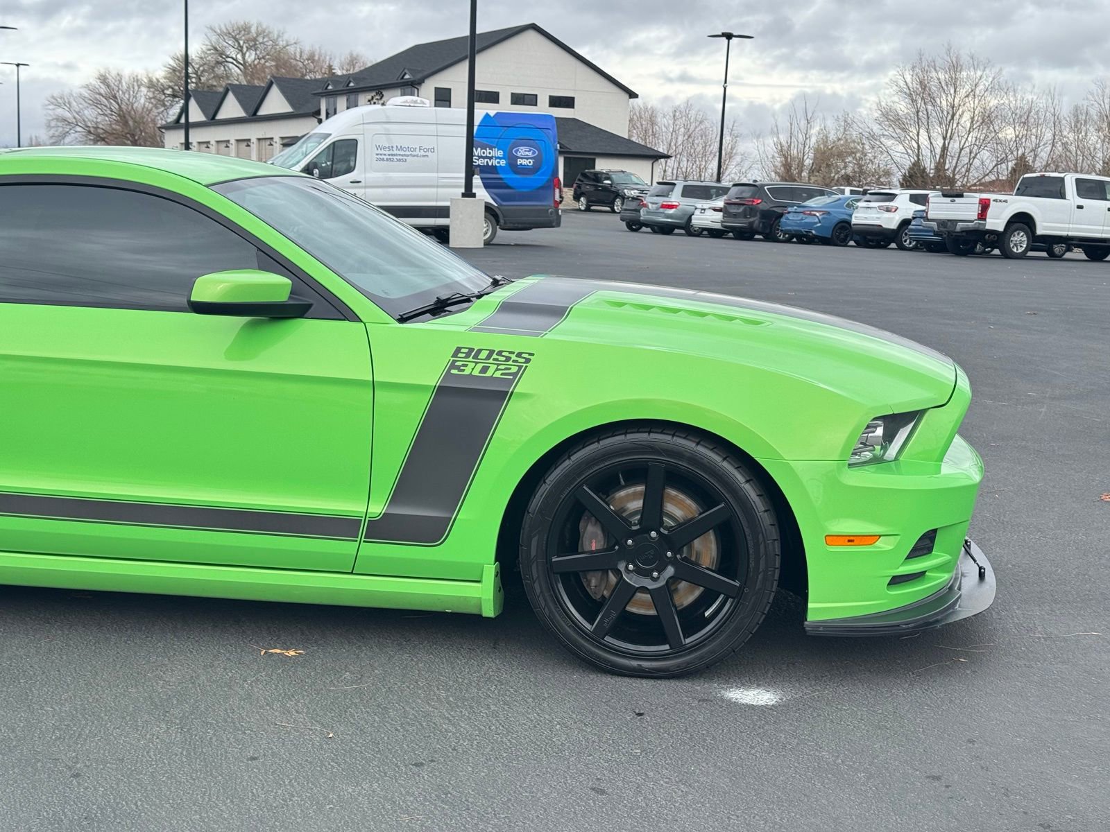 Used 2013 Ford Mustang Boss 302 w/ Boss 302 Accessory Pkg image 4