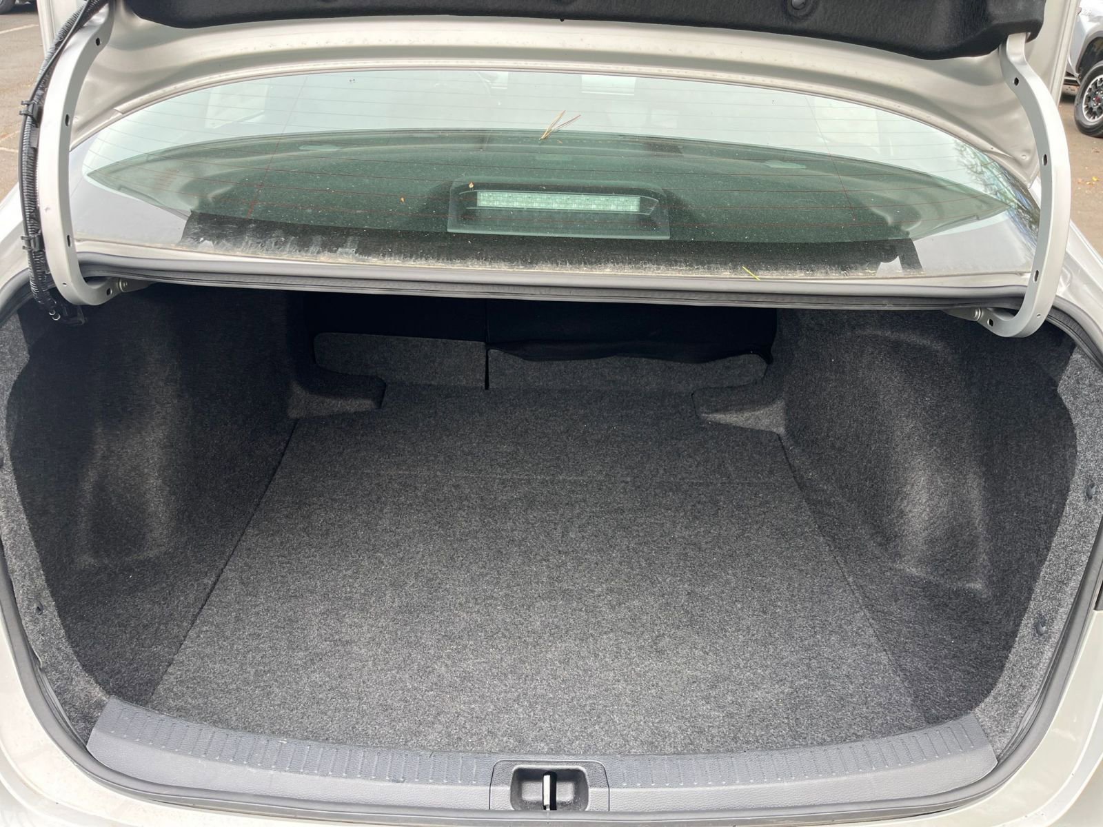 Used 2025 Toyota Corolla LE image 29