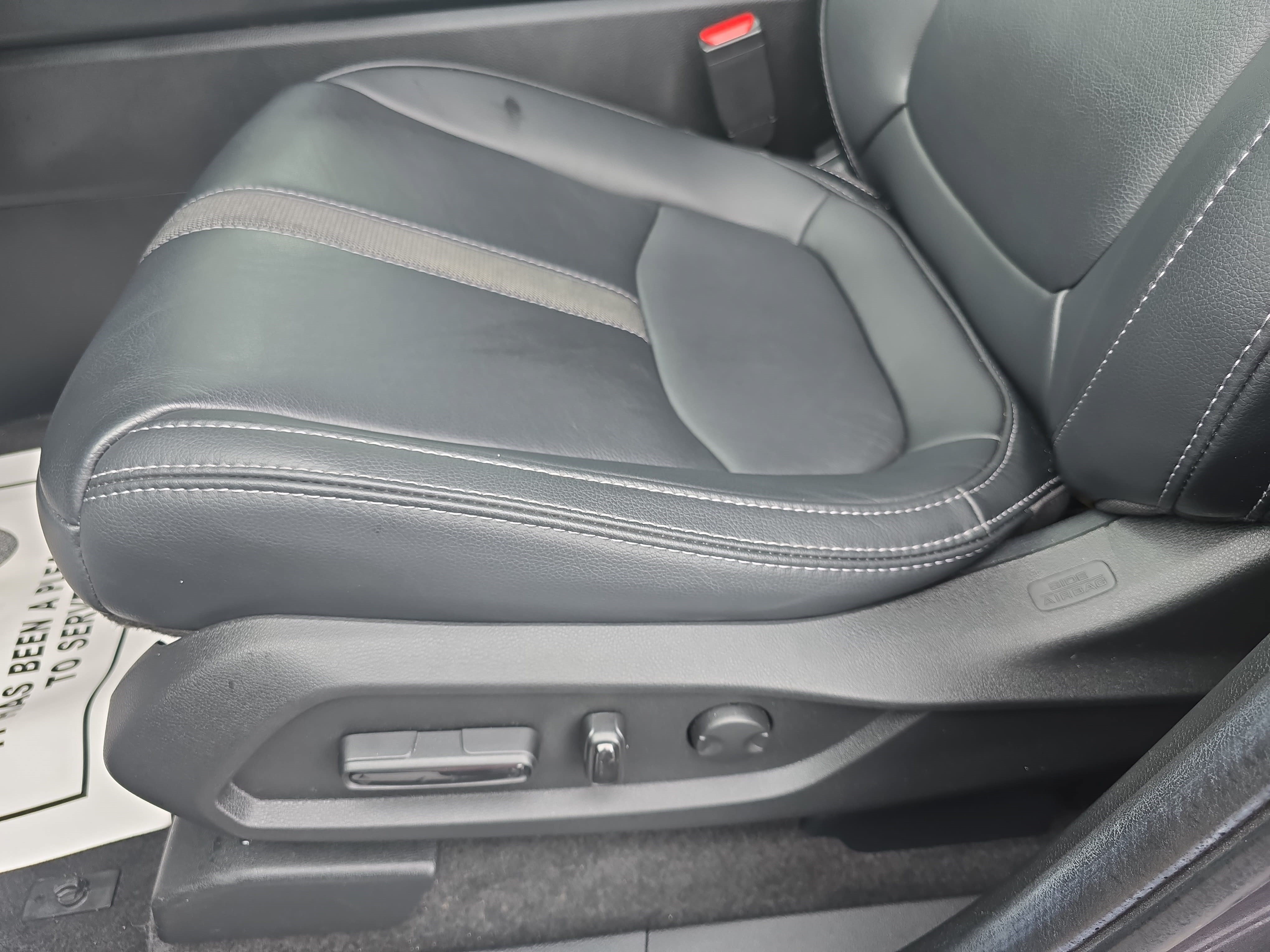 Used 2025 Honda Pilot EX-L image 30