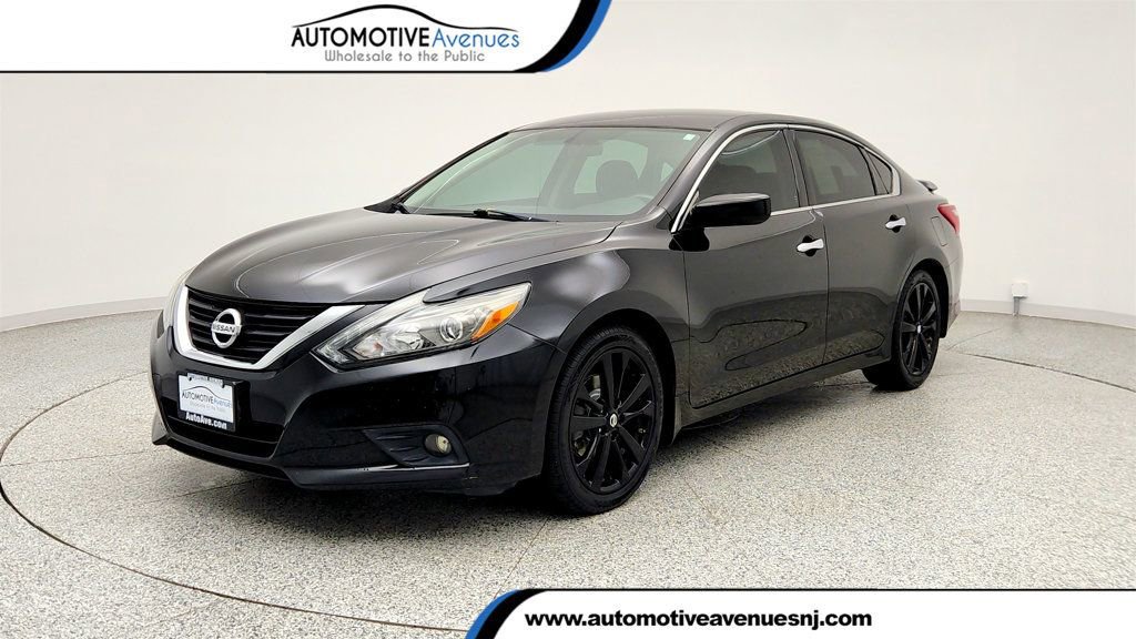 Used 2017 Nissan Altima 2.5 SR w/ Midnight Edition Package image 1