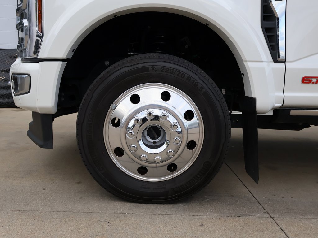 Used 2023 Ford F450 Platinum w/ FX4 Off-Road Package image 52