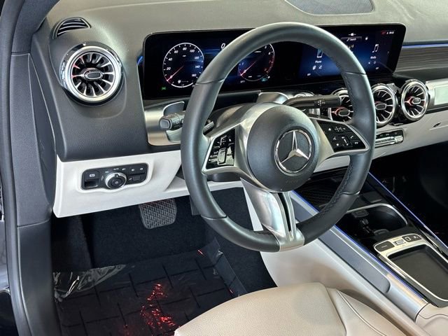 Certified 2026 Mercedes-Benz GLB 250 4MATIC image 21