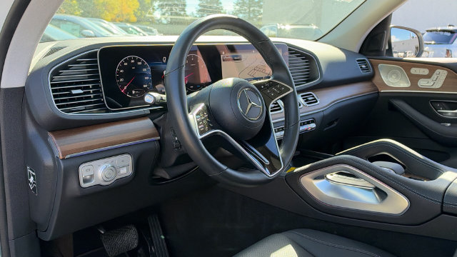 Certified 2025 Mercedes-Benz GLE 350 4MATIC image 26