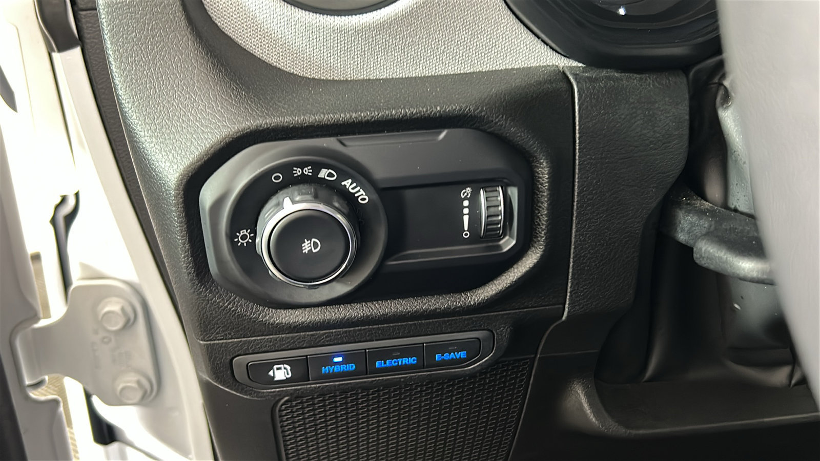 Used 2024 Jeep Wrangler Unlimited AWD/4WD image 23