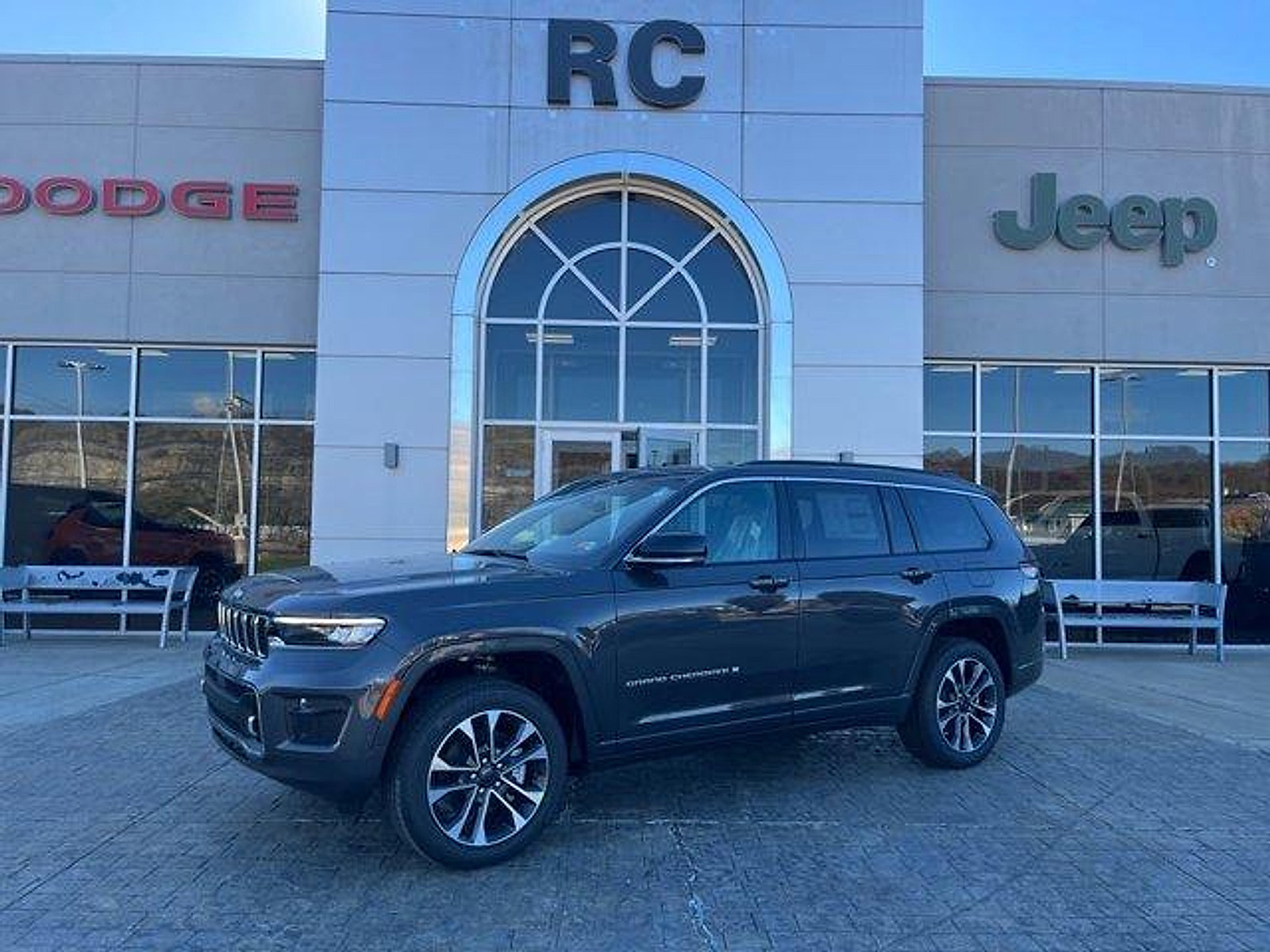 New 2025 Jeep Grand Cherokee L Overland