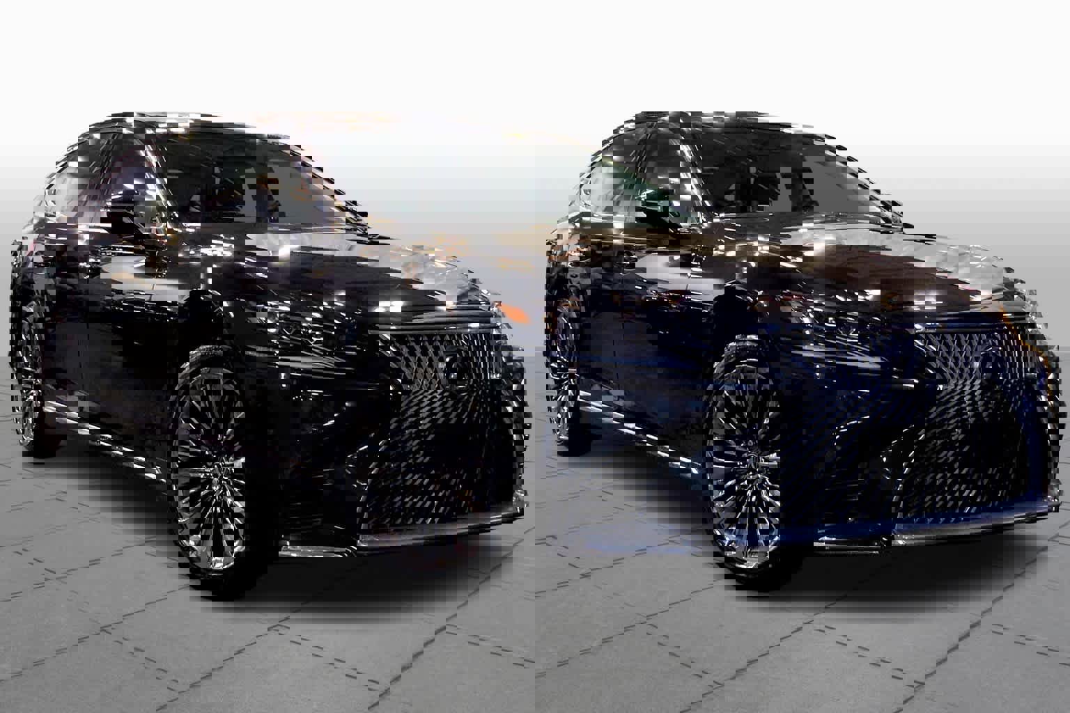 Used 2019 Lexus LS 500 AWD image 2