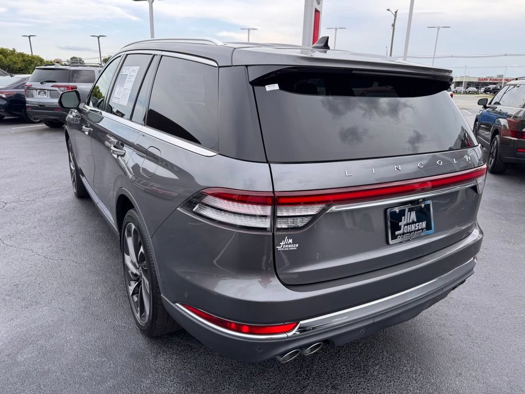 Used 2021 Lincoln Aviator Reserve w/ Equipment Group 202A AWD/4WD image 3