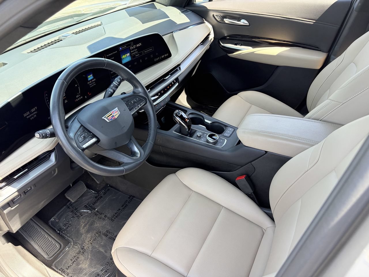 Certified 2024 Cadillac XT4 Luxury FWD image 19