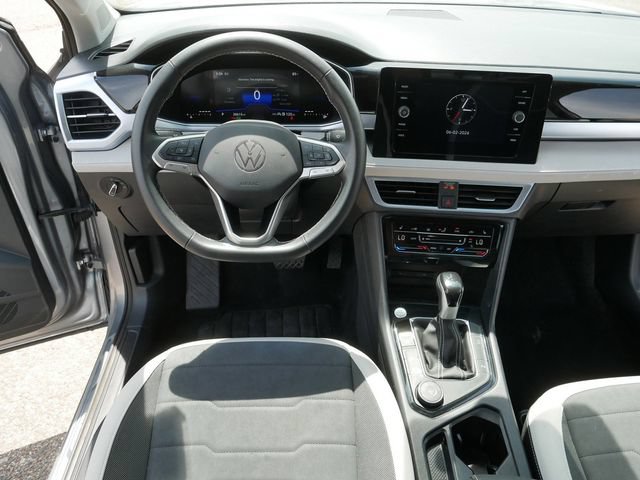 Certified 2025 Volkswagen Taos SE AWD/4WD image 21