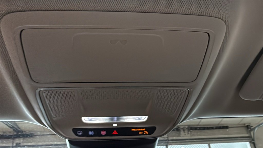 Used 2024 GMC Acadia Denali image 38