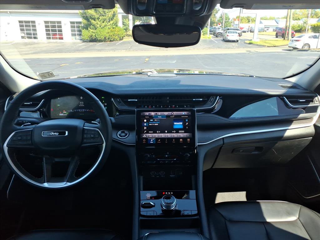 Used 2024 Jeep Grand Cherokee Limited 4xe image 11
