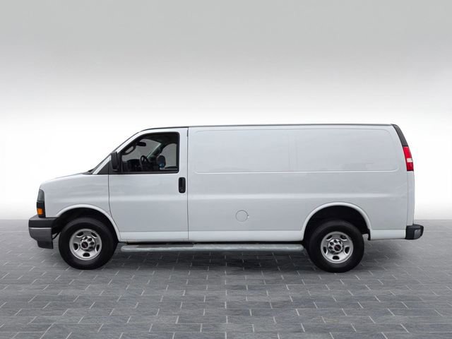 Used 2023 GMC Savana 2500 w/ Driver Convenience Package RWD image 4