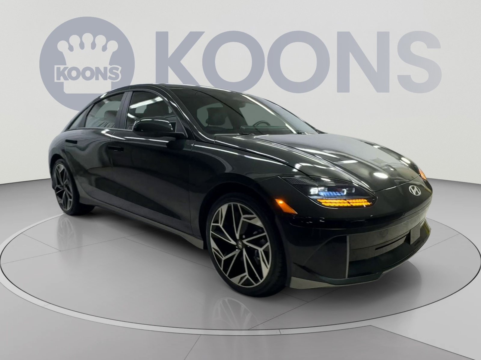 Used 2023 Hyundai Ioniq 6 SEL RWD image 2