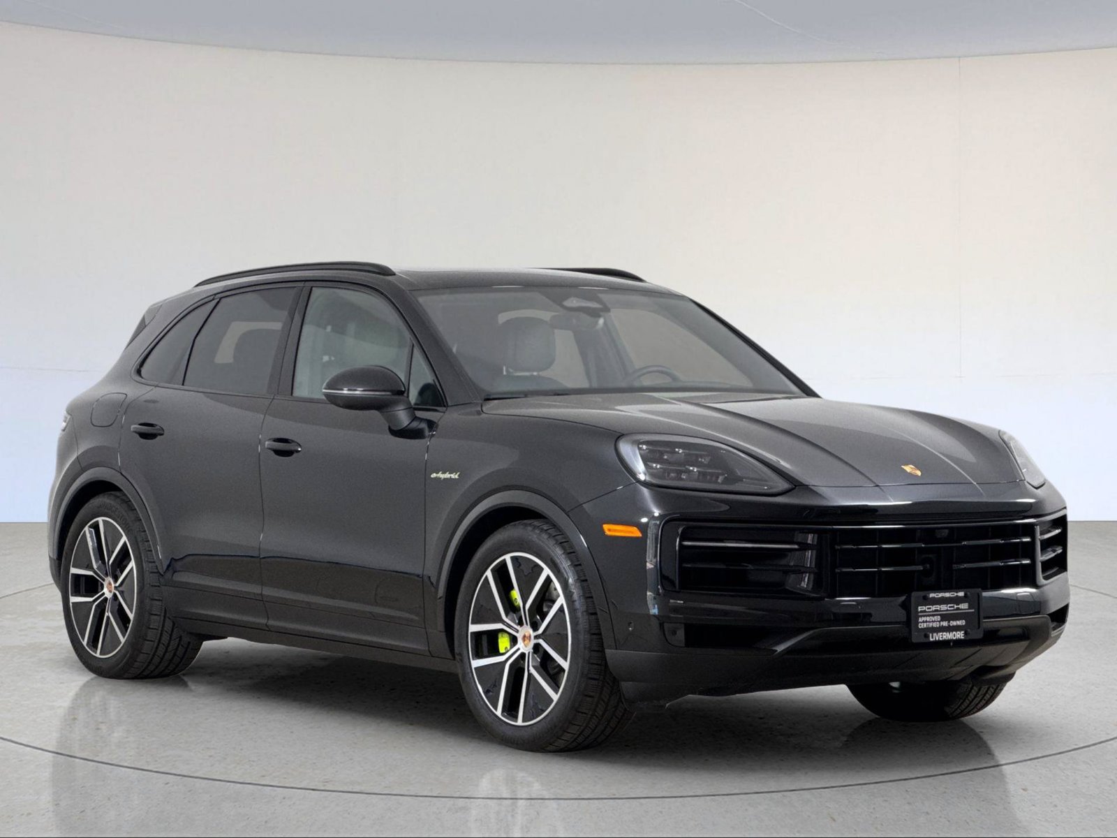 Certified 2026 Porsche Cayenne E-Hybrid AWD/4WD image 10