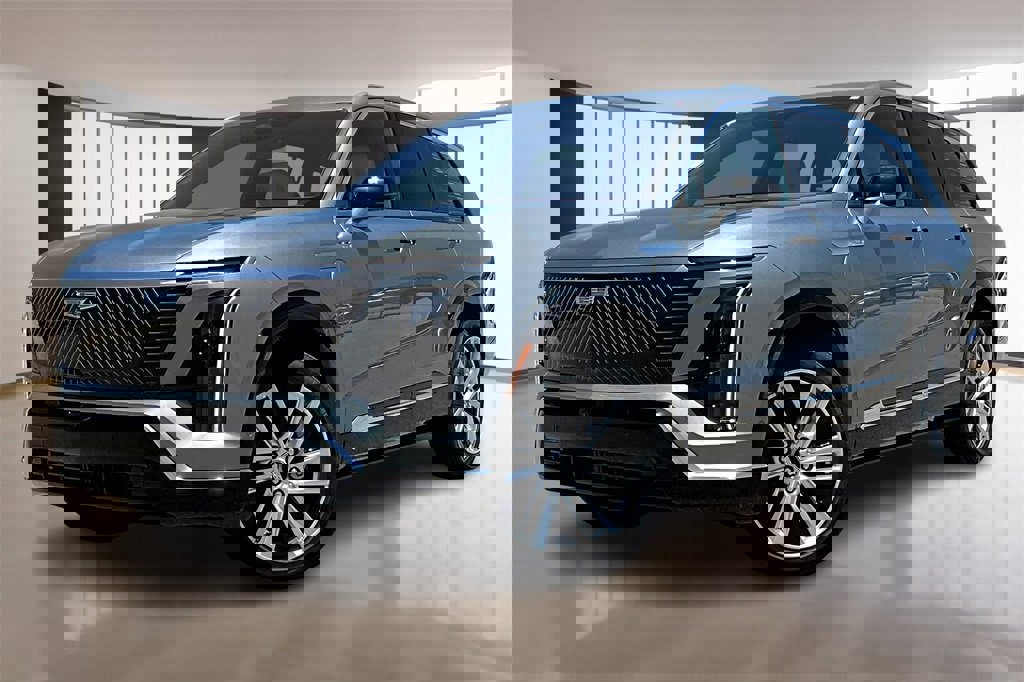 New 2026 Cadillac Vistiq Luxury w/ LPO, Floor Liner Package