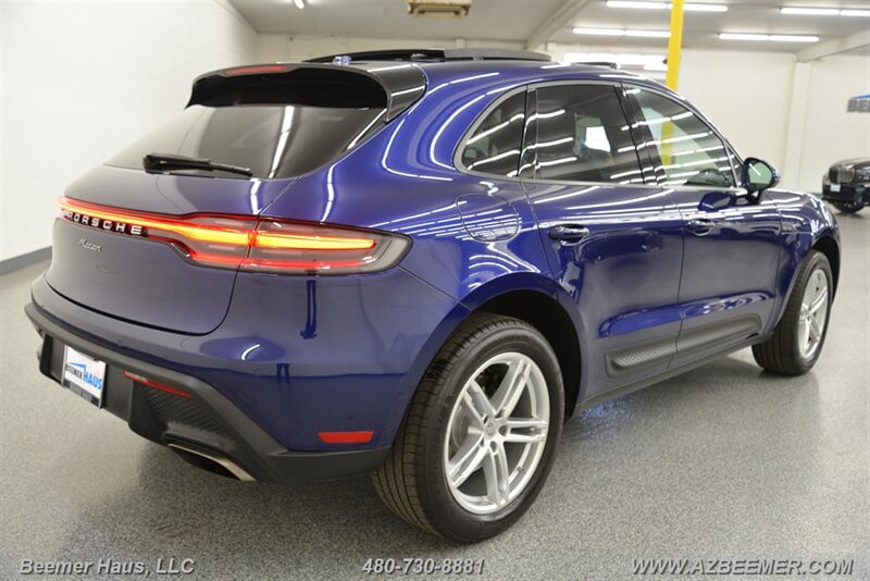 Used 2023 Porsche Macan AWD/4WD image 42