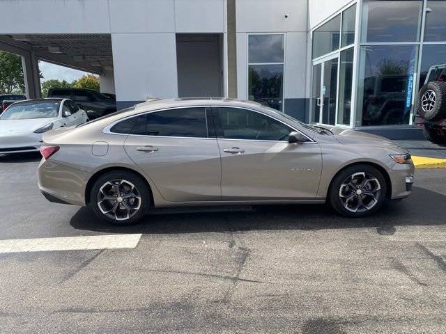 Used 2022 Chevrolet Malibu LT w/ Leather Package FWD image 11