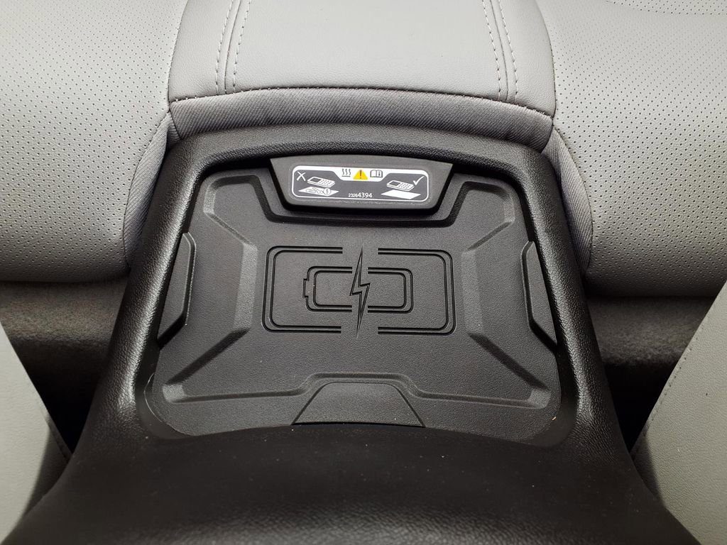 Used 2017 Chevrolet Camaro SS RWD image 25