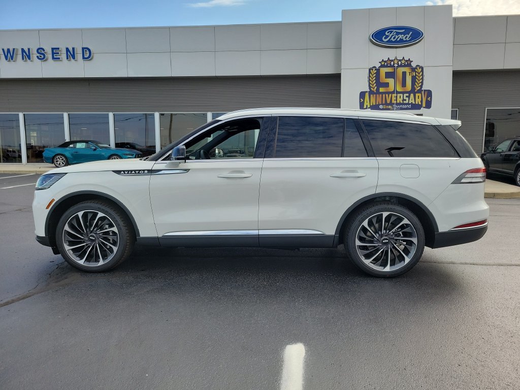 New 2027 Lincoln Aviator Reserve AWD/4WD image 7