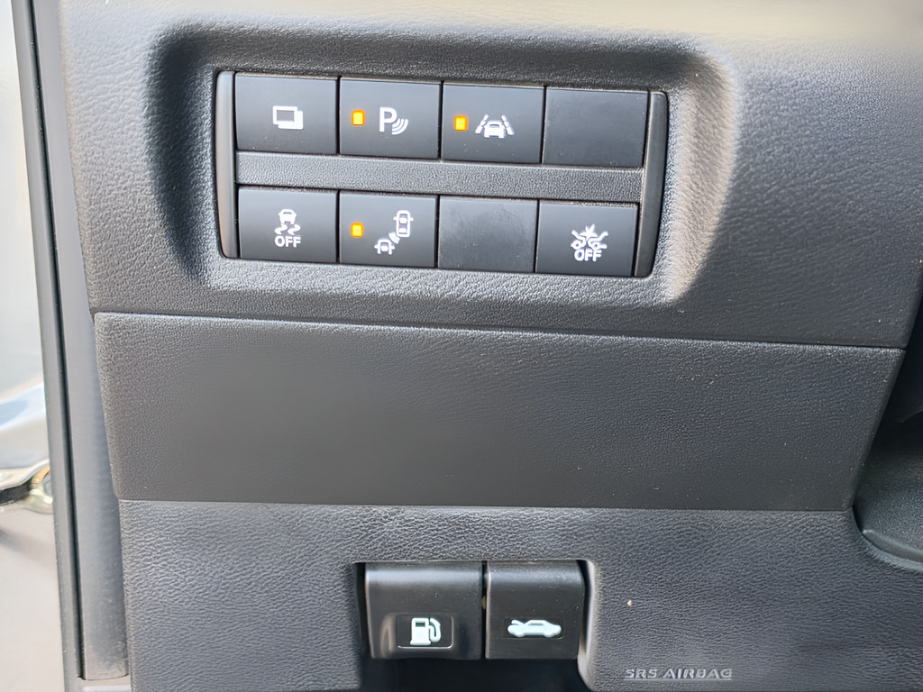 Used 2021 Nissan Kicks S FWD image 26