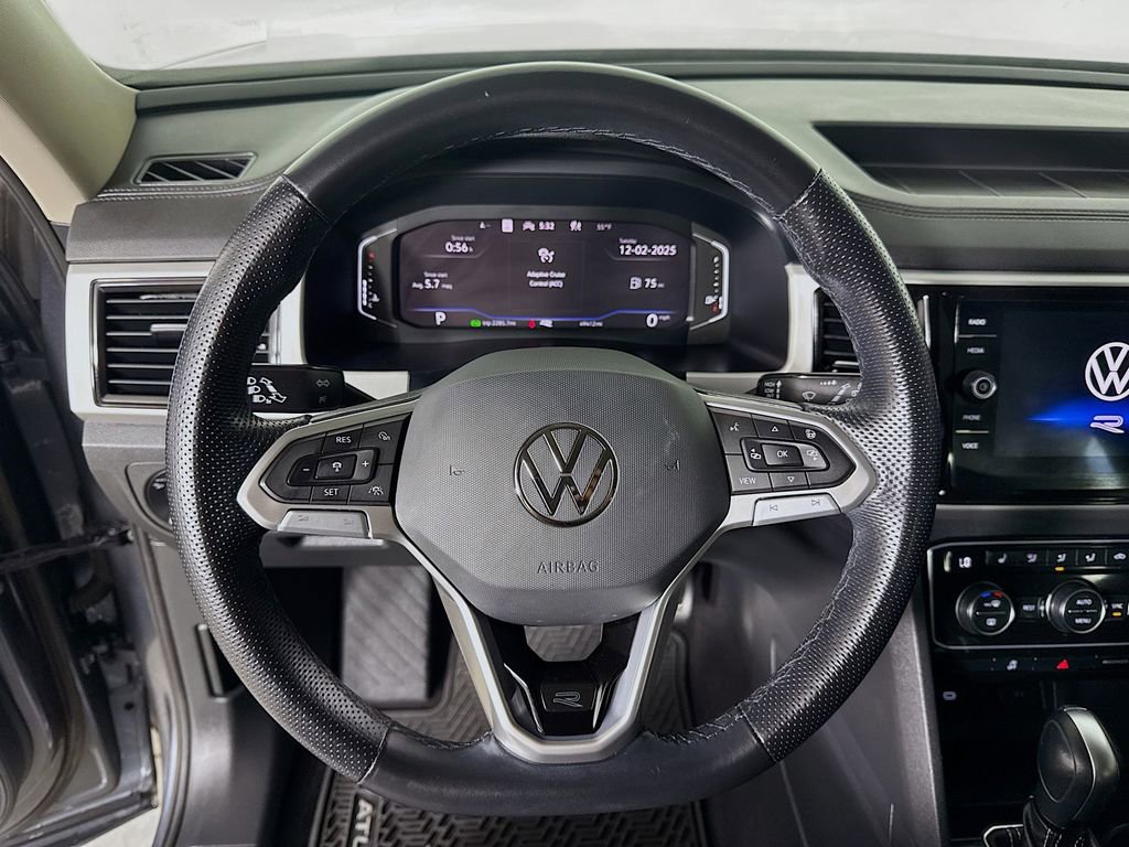 Used 2023 Volkswagen Atlas SEL R-Line image 12