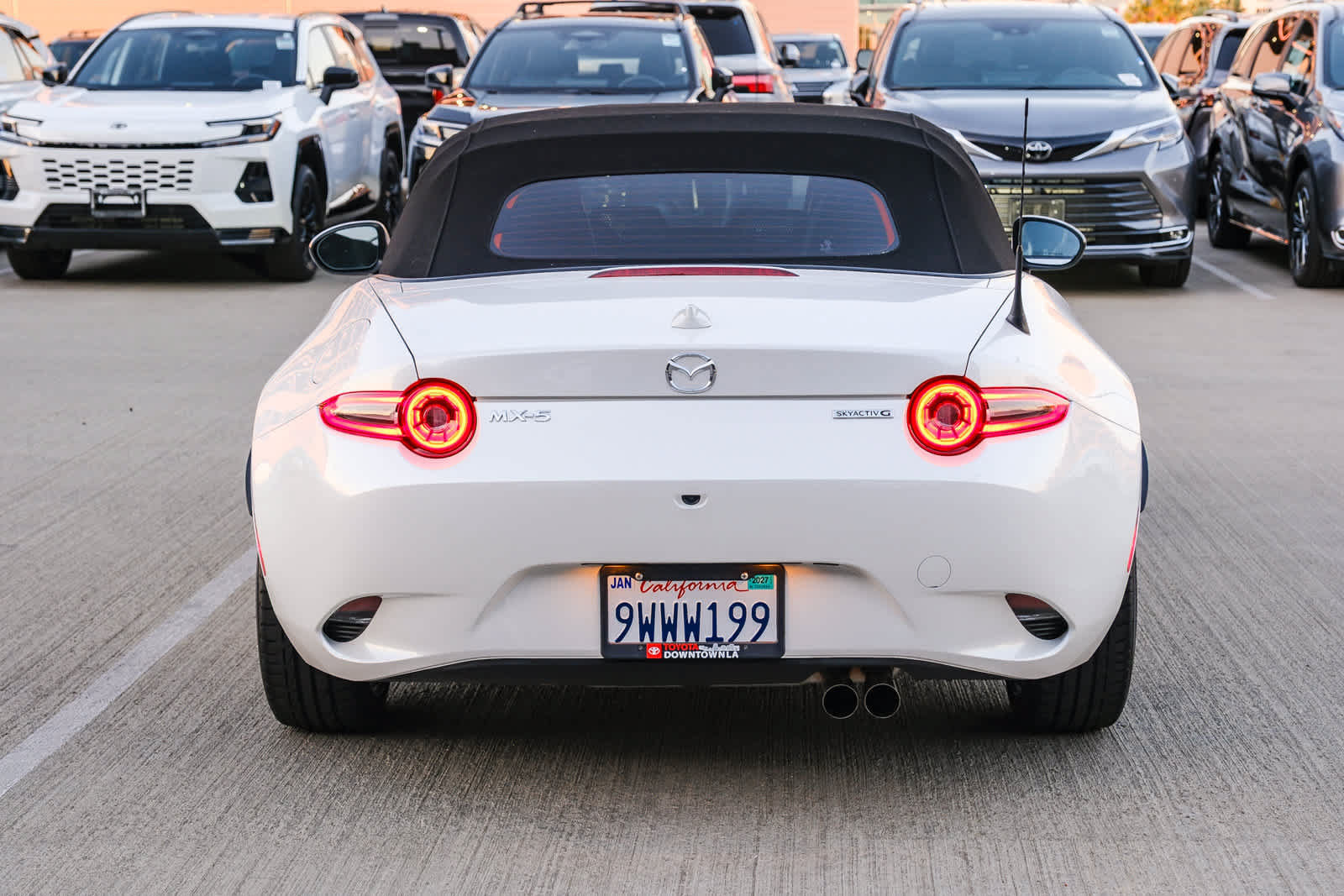 Used 2024 MAZDA MX-5 Miata Grand Touring w/ Weather Package RWD image 5
