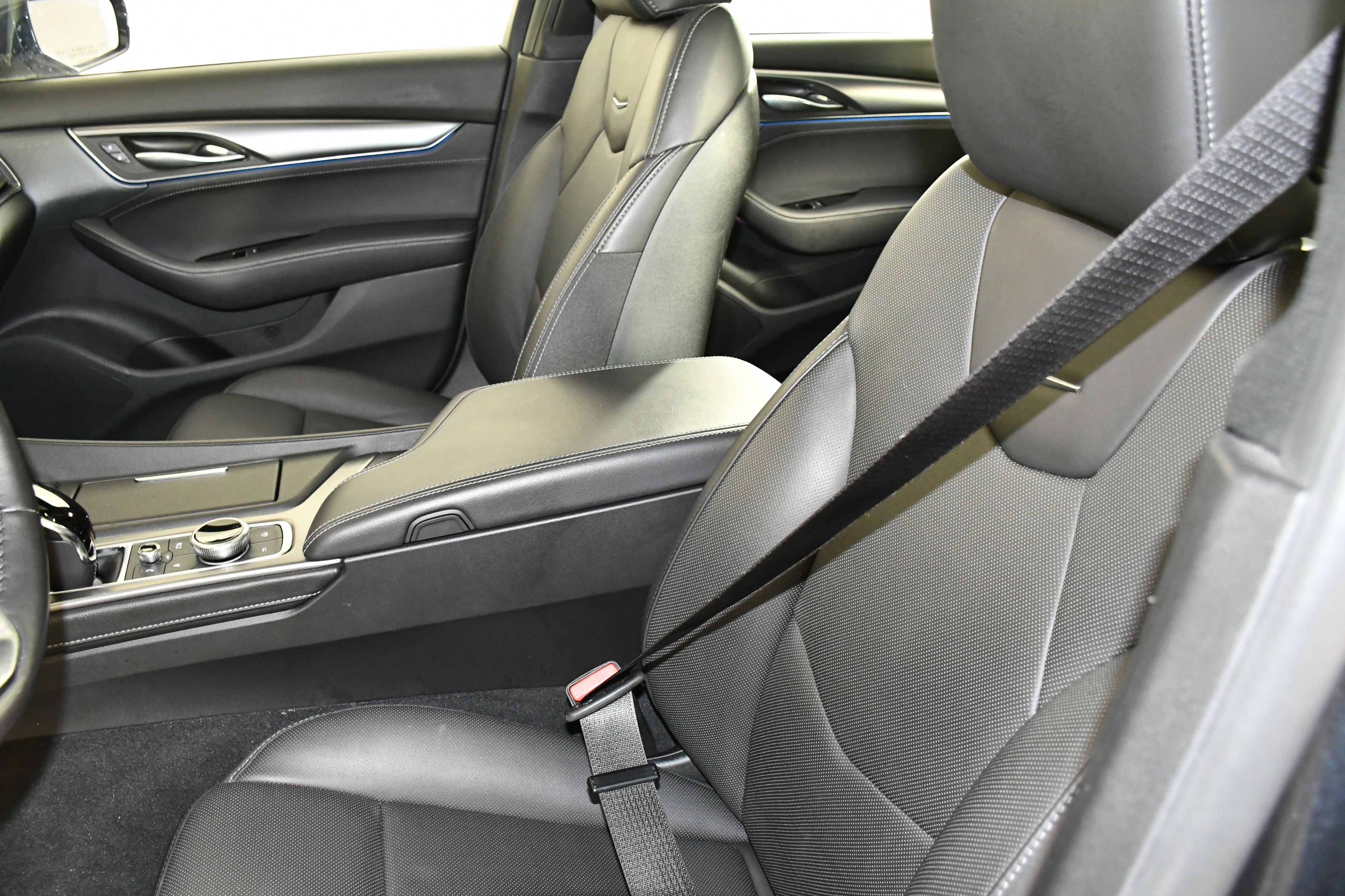 Used 2025 Cadillac CT5 Premium Luxury image 39