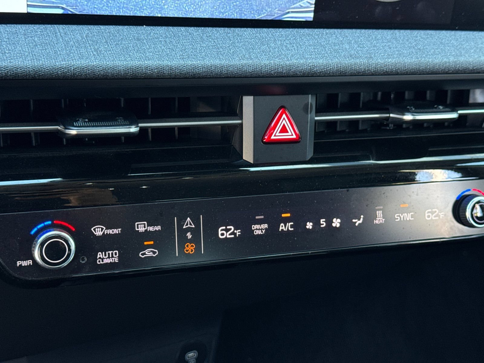 Certified 2024 Kia EV6 Wind AWD/4WD image 20