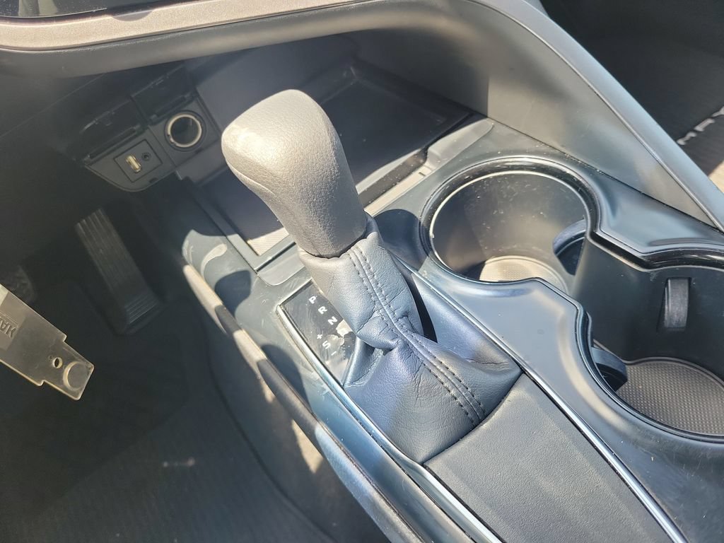 Certified 2018 Toyota Camry LE FWD image 25