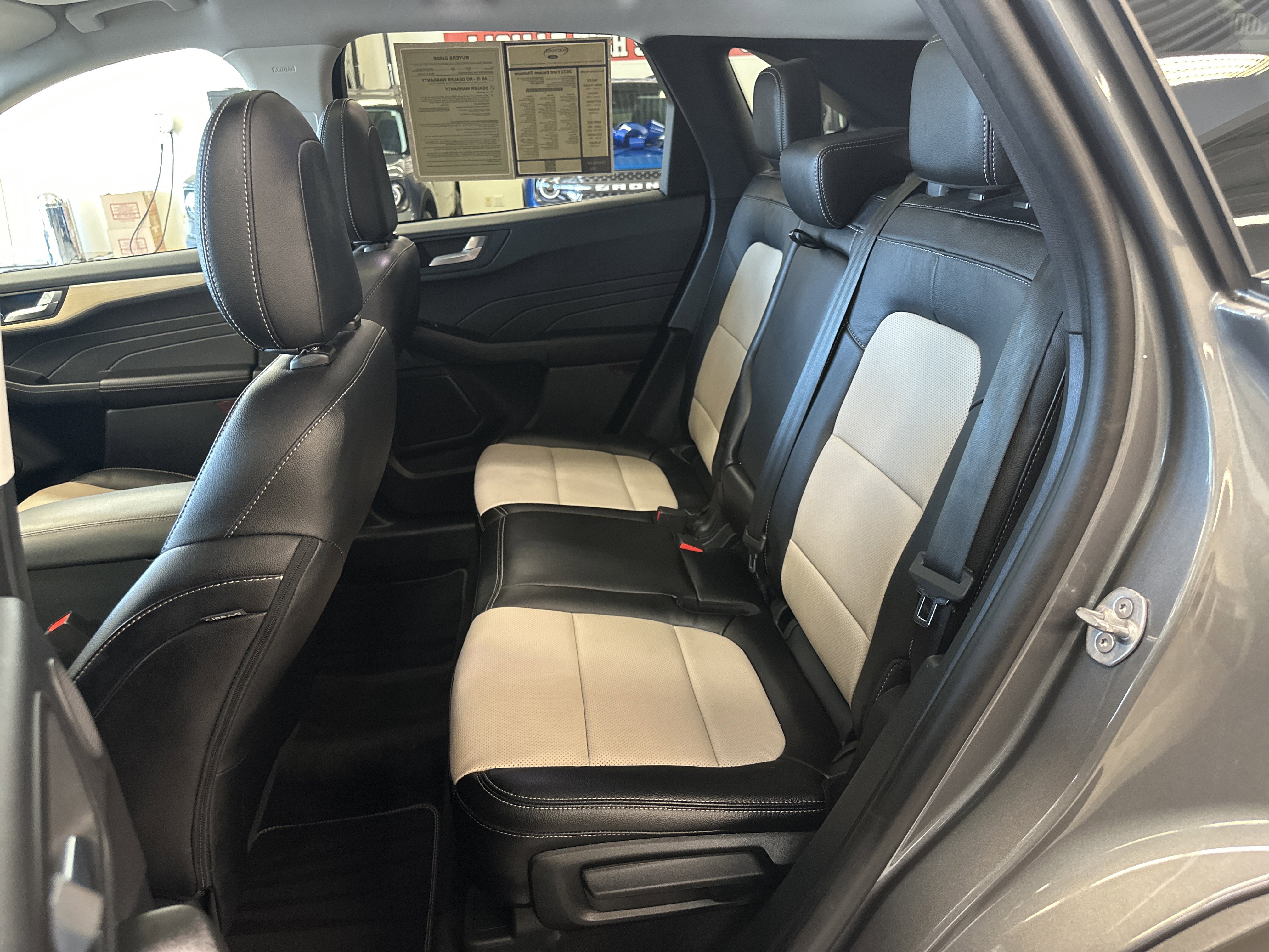 Used 2022 Ford Escape Titanium w/ Titanium Elite Package image 6