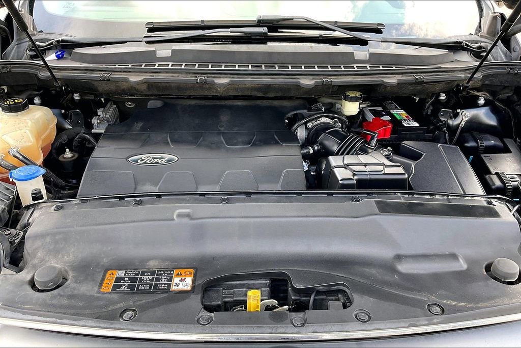 Used 2015 Ford Edge SE FWD image 31