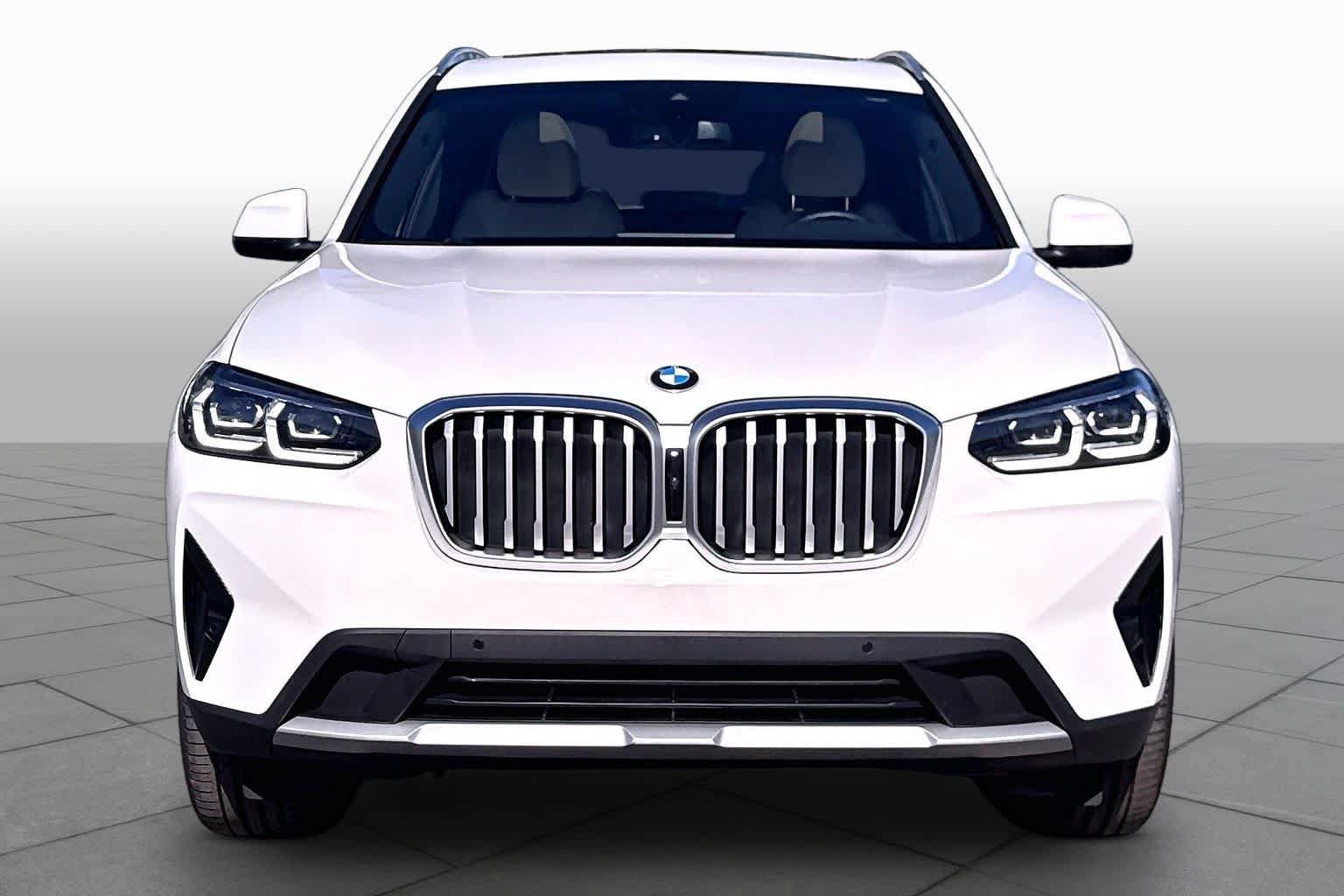 Used 2023 BMW X3 xDrive30i w/ Convenience Package w/ZPA AWD/4WD image 3