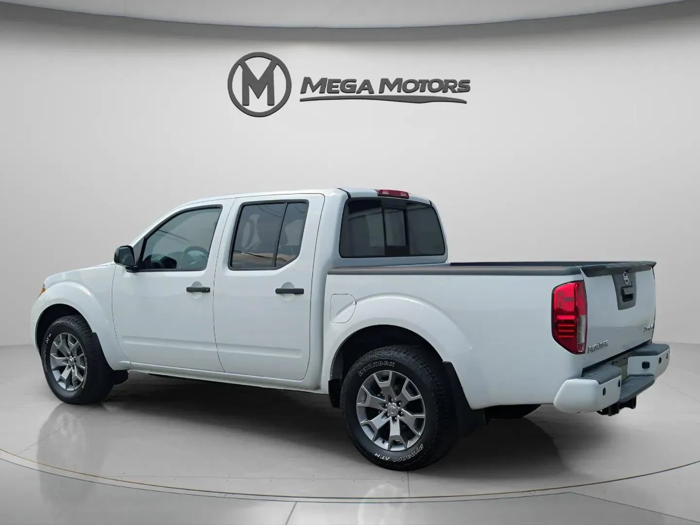 Used 2020 Nissan Frontier SV AWD/4WD image 4
