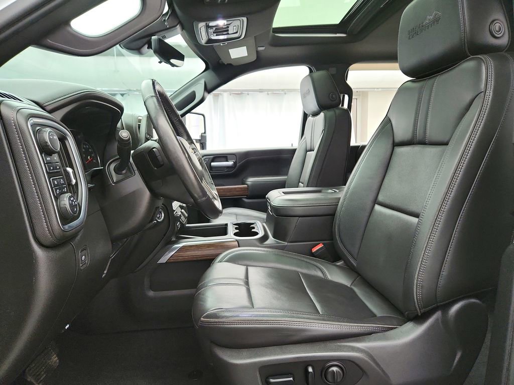 Used 2020 Chevrolet Silverado 2500 High Country w/ LPO, Dark Essentials Package AWD/4WD image 10