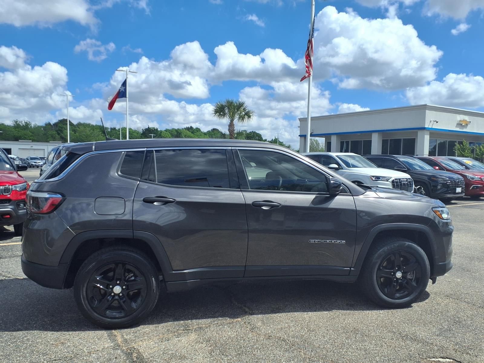 Used 2024 Jeep Compass Sport AWD/4WD image 21