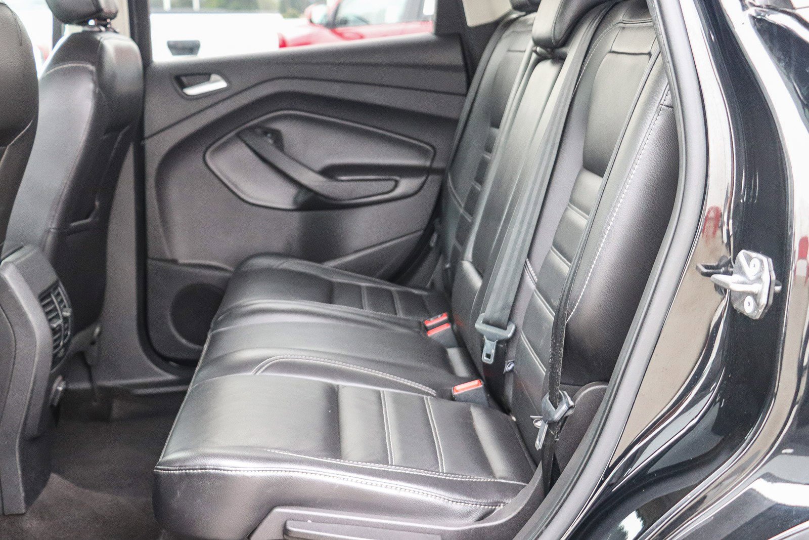 Used 2018 Ford Escape SEL image 18