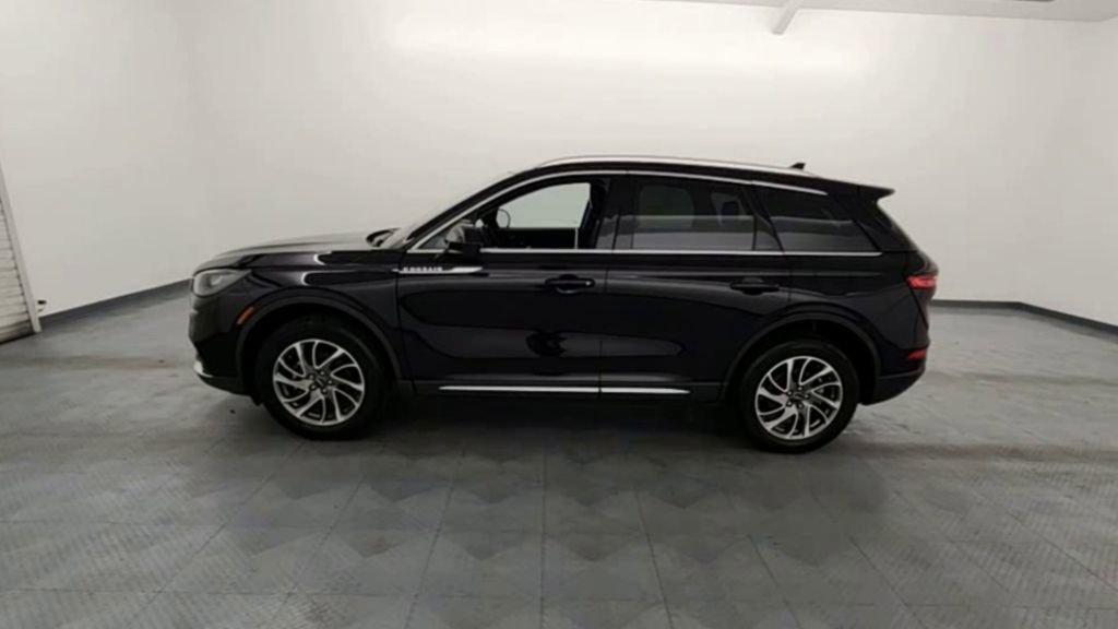 Used 2022 Lincoln Corsair AWD w/ Equipment Group 101A image 4