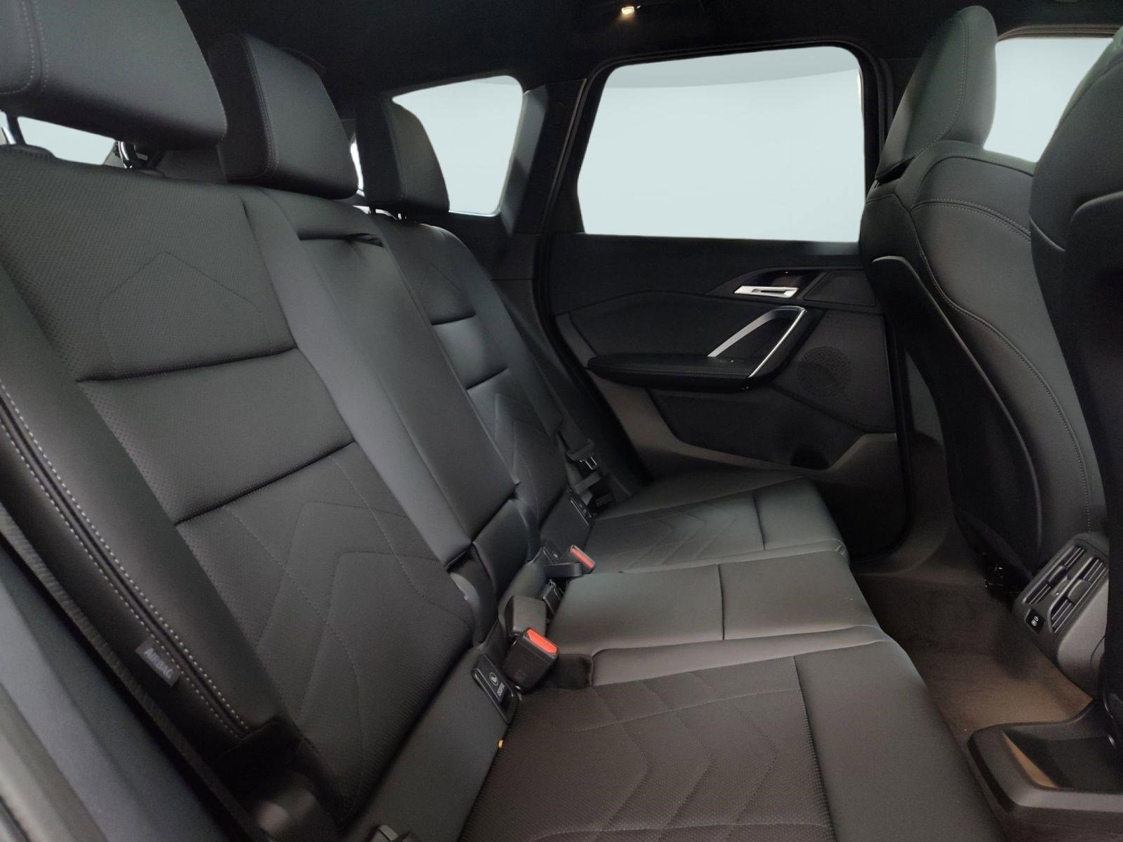 Used 2026 BMW X1 xDrive28i w/ Convenience Package image 27