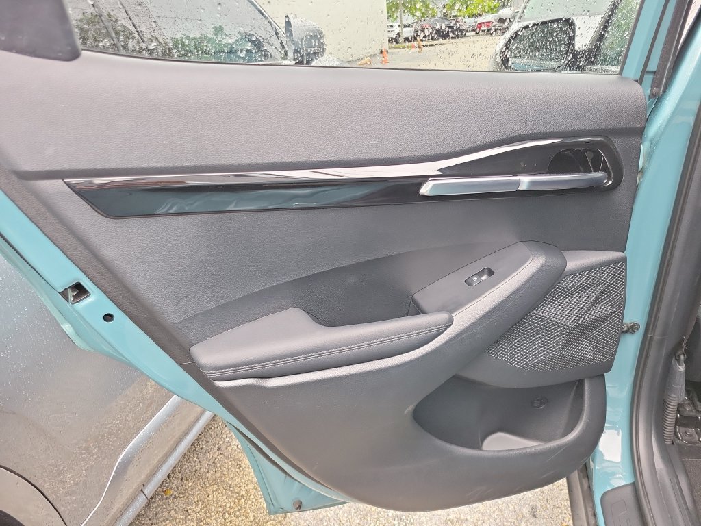 Certified 2024 Kia Seltos EX FWD image 11