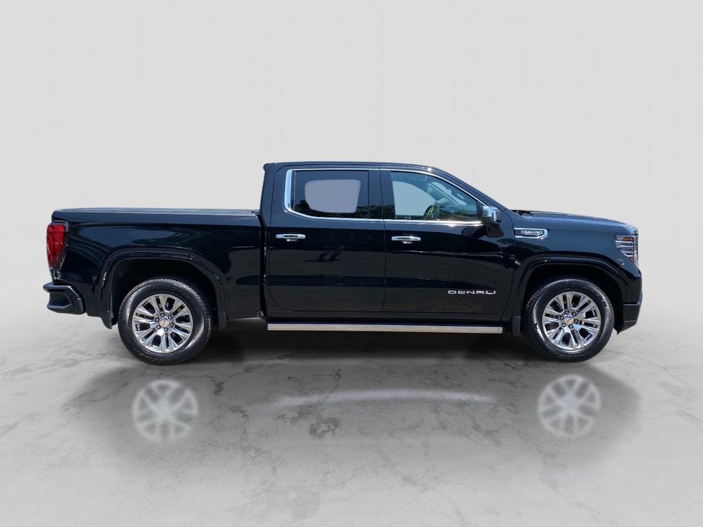 Used 2023 GMC Sierra 1500 Denali w/ Technology Package AWD/4WD image 11