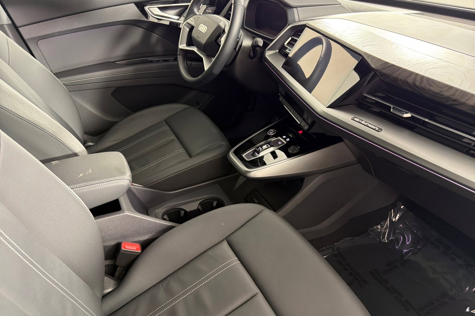 Used 2024 Audi Q4 e-tron Premium Plus w/ Premium Plus AWD/4WD image 14