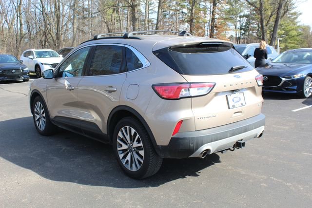 Used 2020 Ford Escape Titanium image 5