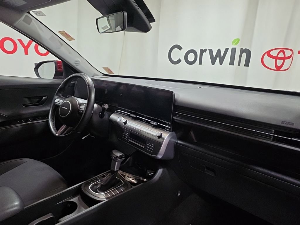 Used 2024 Hyundai Kona SEL FWD image 13