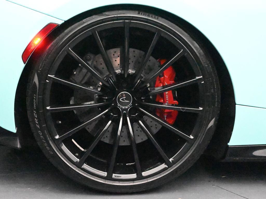 Used 2022 McLaren GT image 21