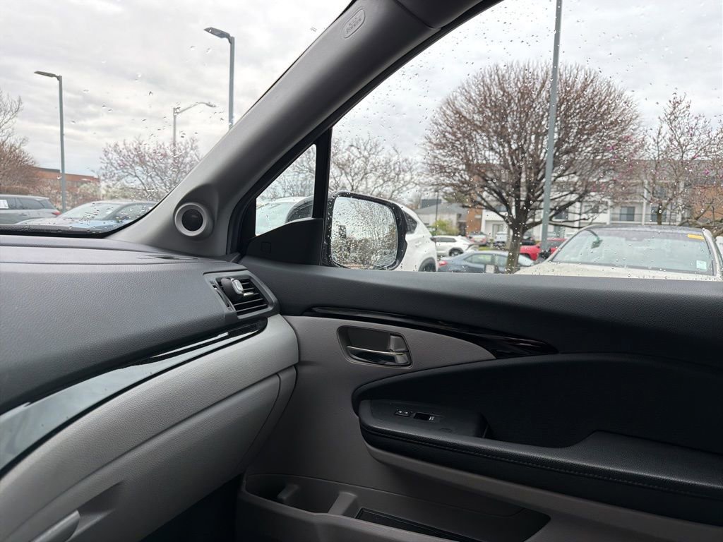 Used 2022 Honda Pilot Elite image 38
