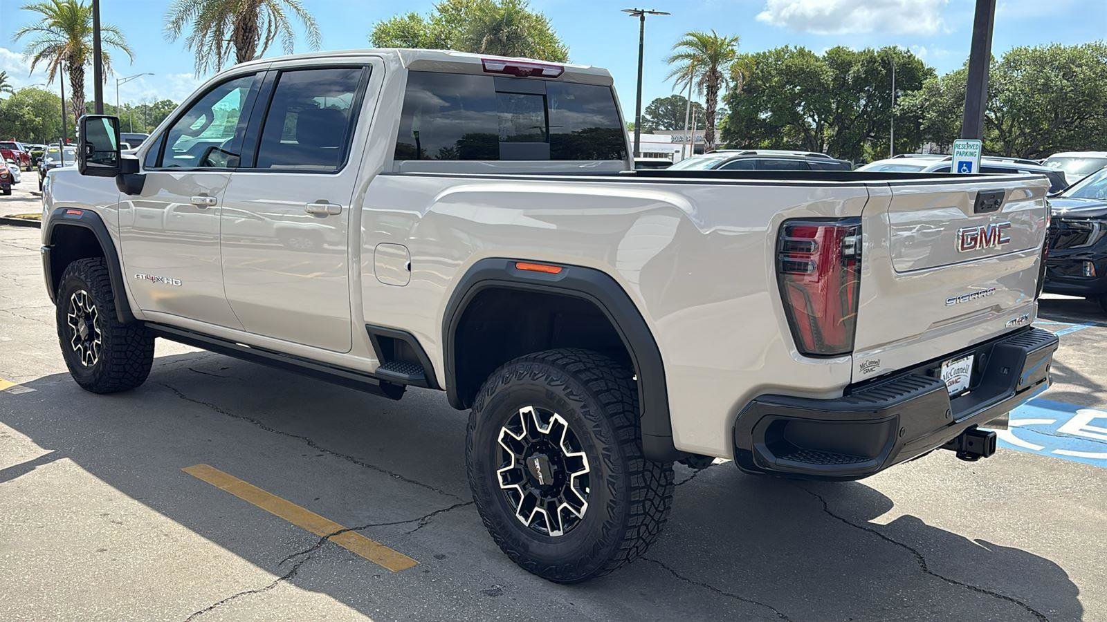 New 2026 GMC Sierra 2500 AT4X image 5